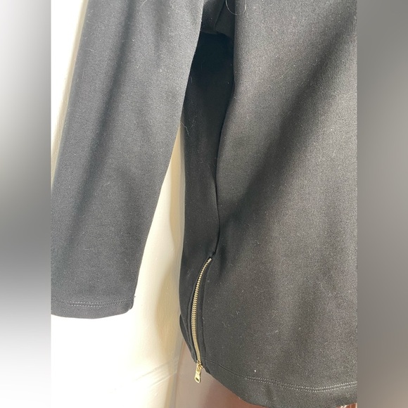 ANN TAYLOR MP Women's Black Zipper sided Top - Picture 5 of 7